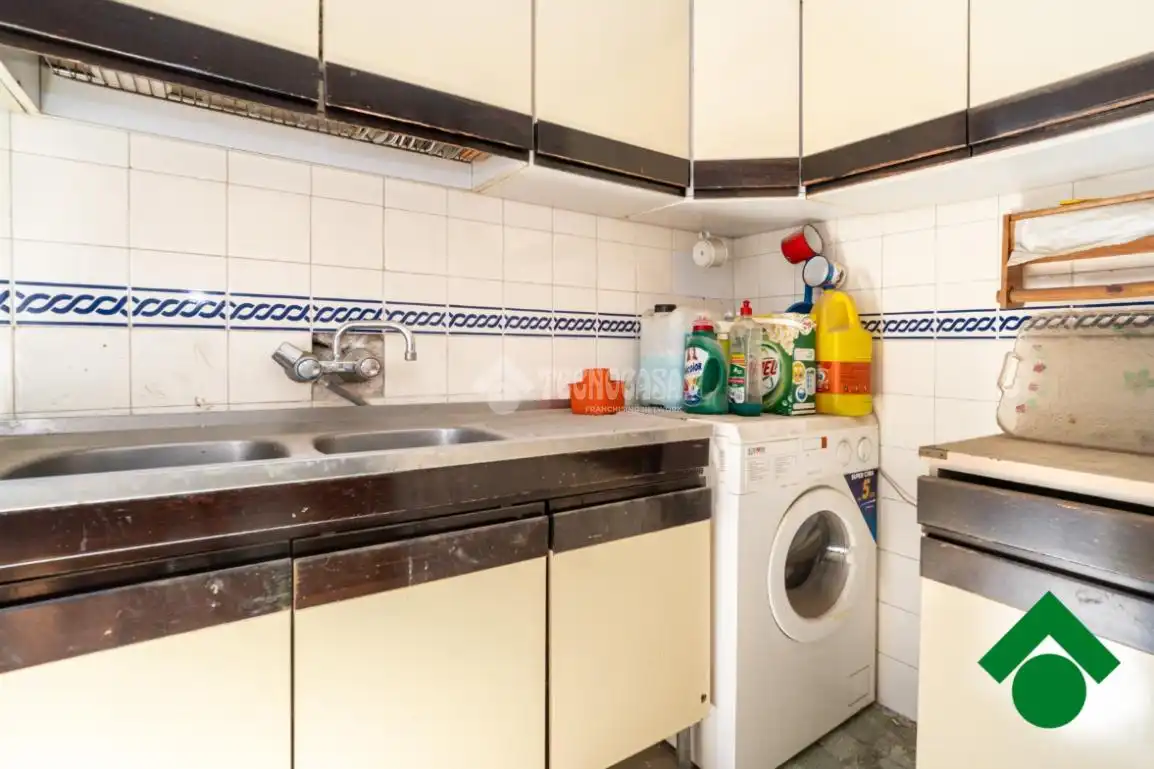 Casa aparellada en venda a Santa Adela - Parque Leyva Loro, imagen 20