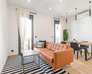 Living room of Flat for sale in  Barcelona Capital  with Air Conditioner, Heating and Terrace