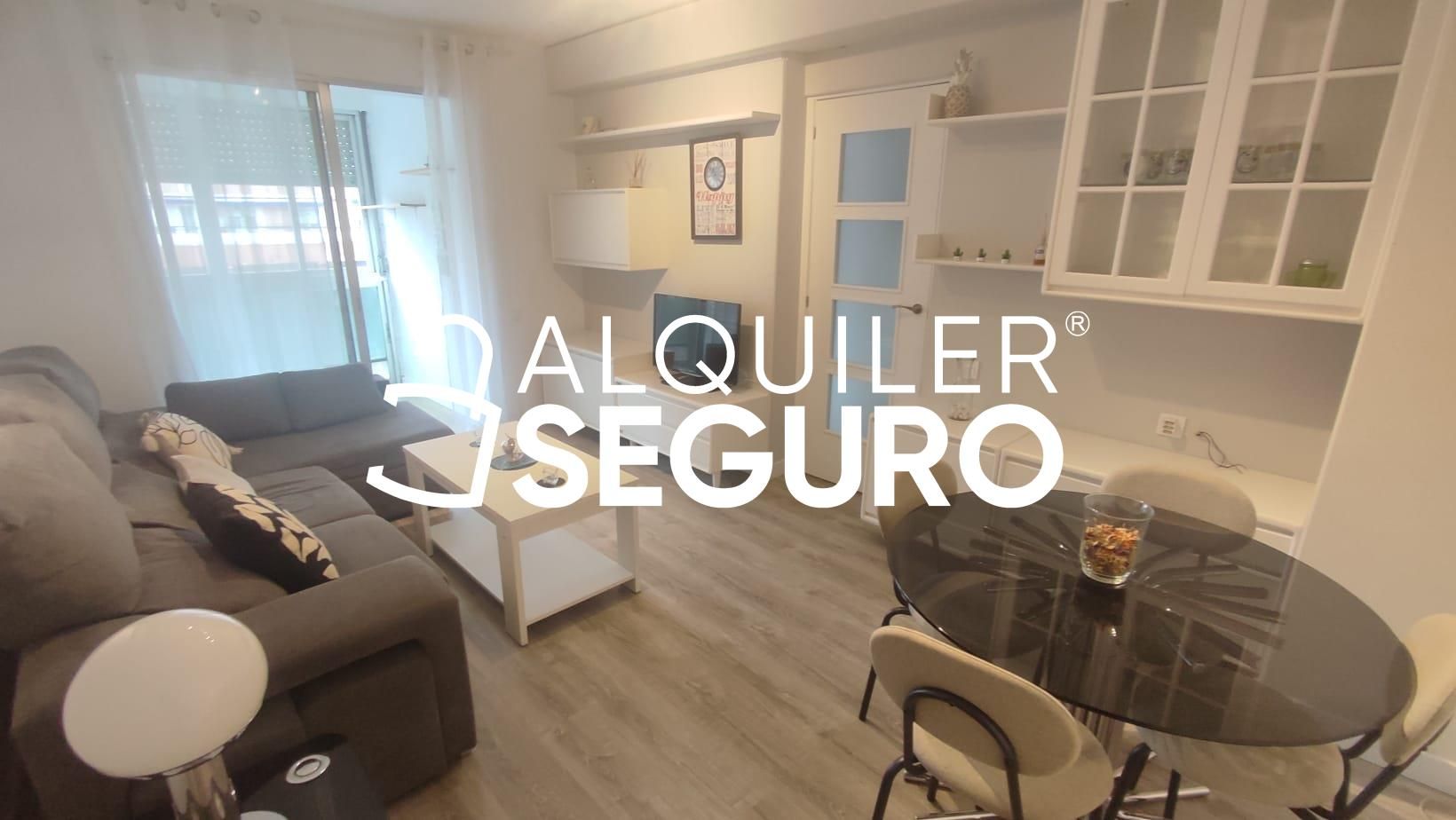 Sala de estar de Piso de alquiler en  Madrid Capital con Calefacción, Terraza y Amueblado