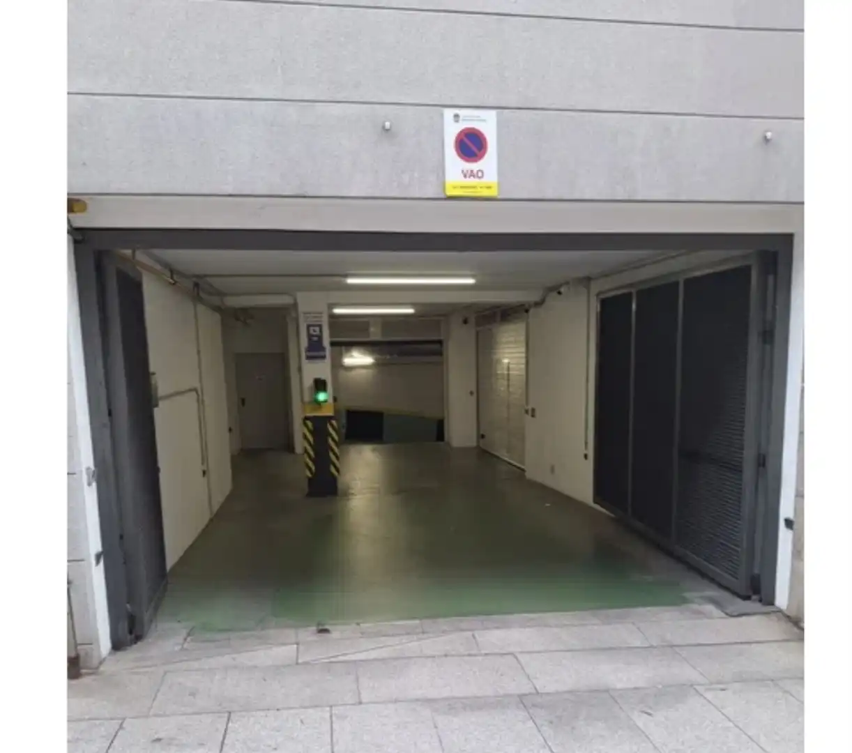 Garage for rent in Pontevedra Capital , Pontevedra