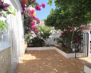 Jardí de Casa adosada en venda en Torrox amb Aire condicionat, Calefacció i Terrassa