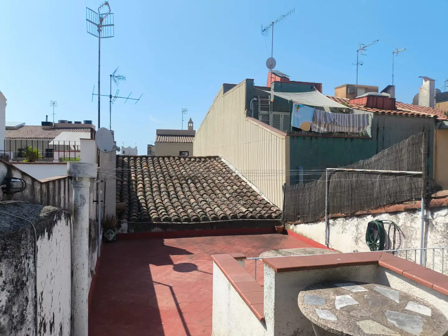 Vista exterior de Casa adosada en venta en Caldes d'Estrac con Calefacción, Parquet y Amueblado