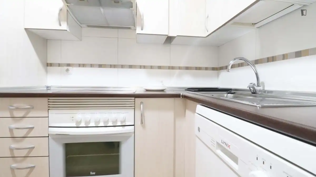 Apartments for rent in Valdeacederas