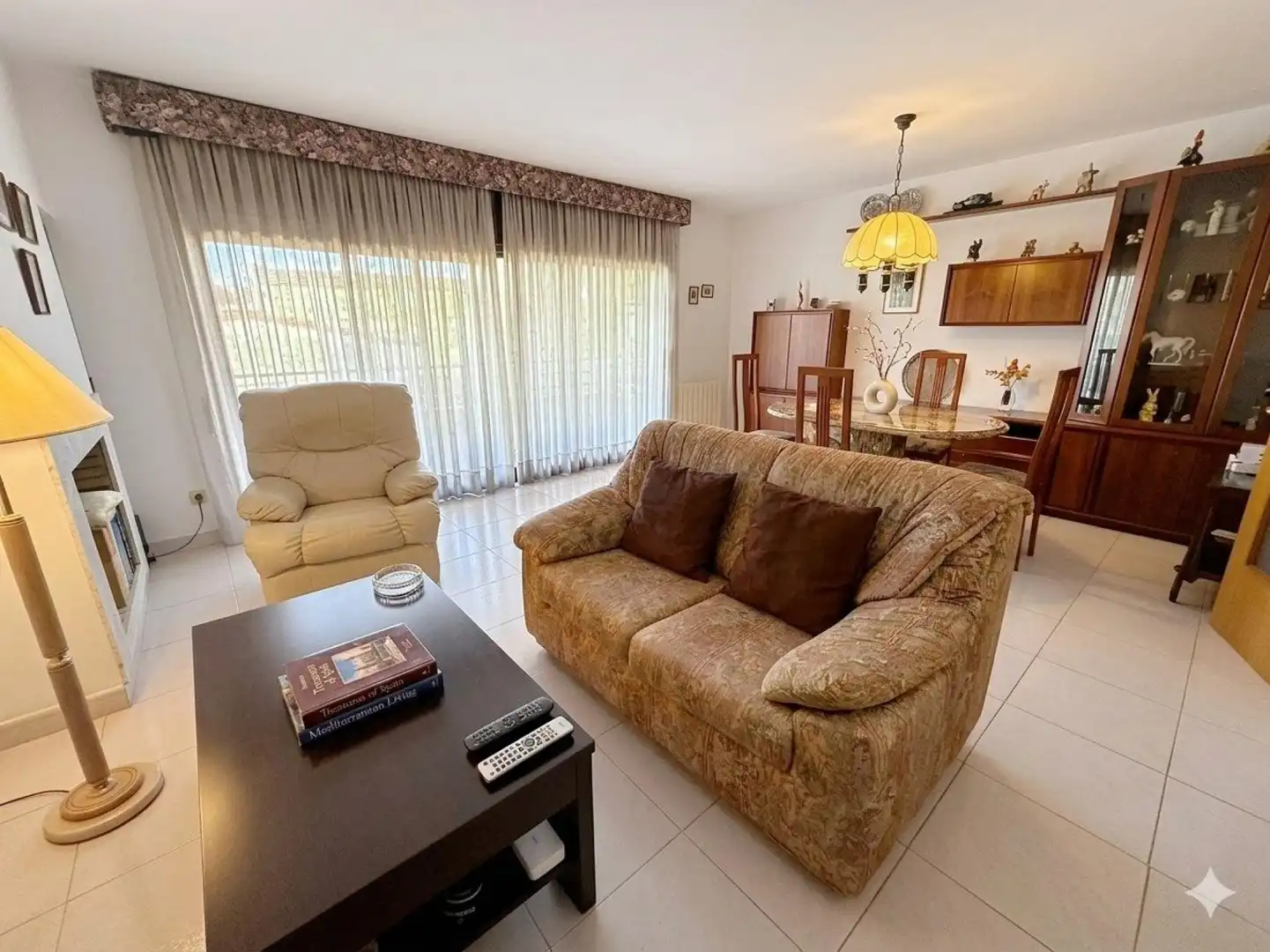Living room of Detached homes for sale in Vilanova i la Geltrú  with Terrace and Balcony