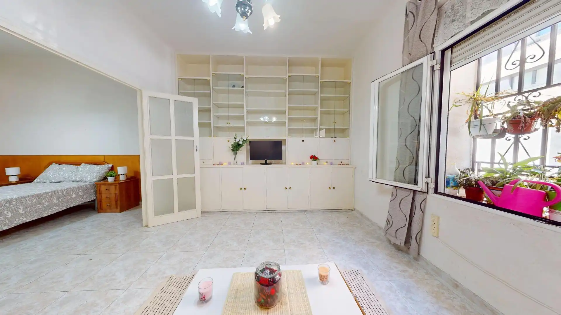 Sala de estar de Planta baja en venta en Madrid con Calefacción