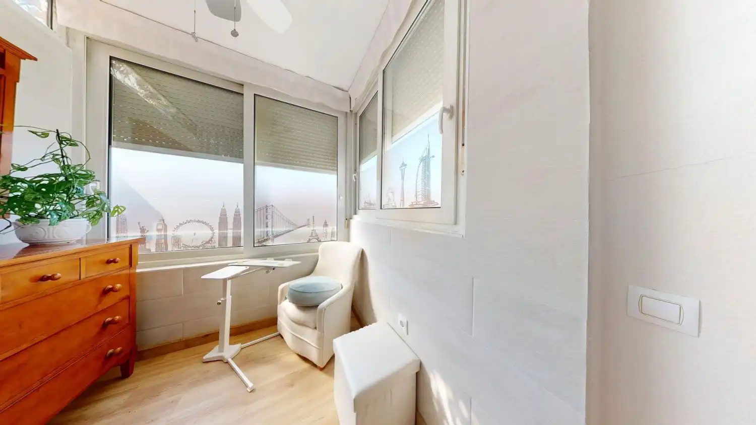 Bedroom of Flat for sale in Sevilla  with Air Conditioner and Parquet flooring