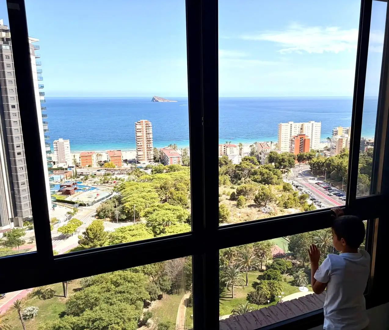 Dormitori de Apartament en venda en Benidorm amb Aire condicionat, Calefacció i Jardí privat
