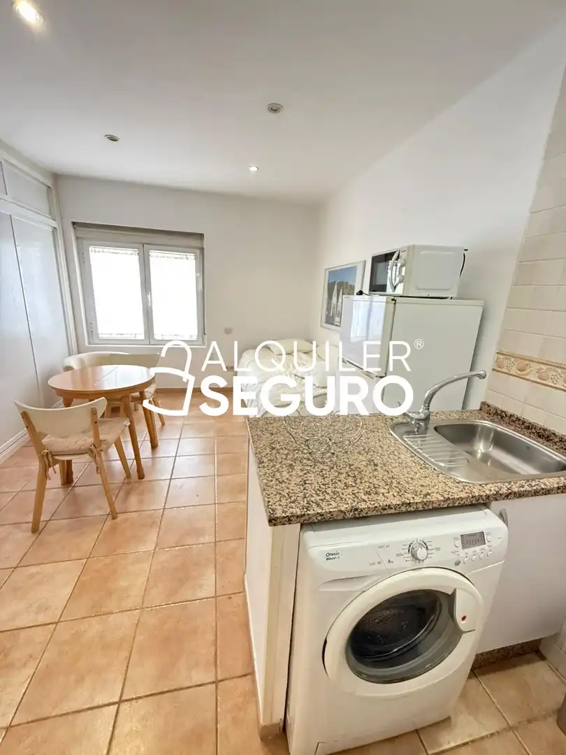 Küche von Wohnung zur Miete in Madrid mit Heizung und Möbliert