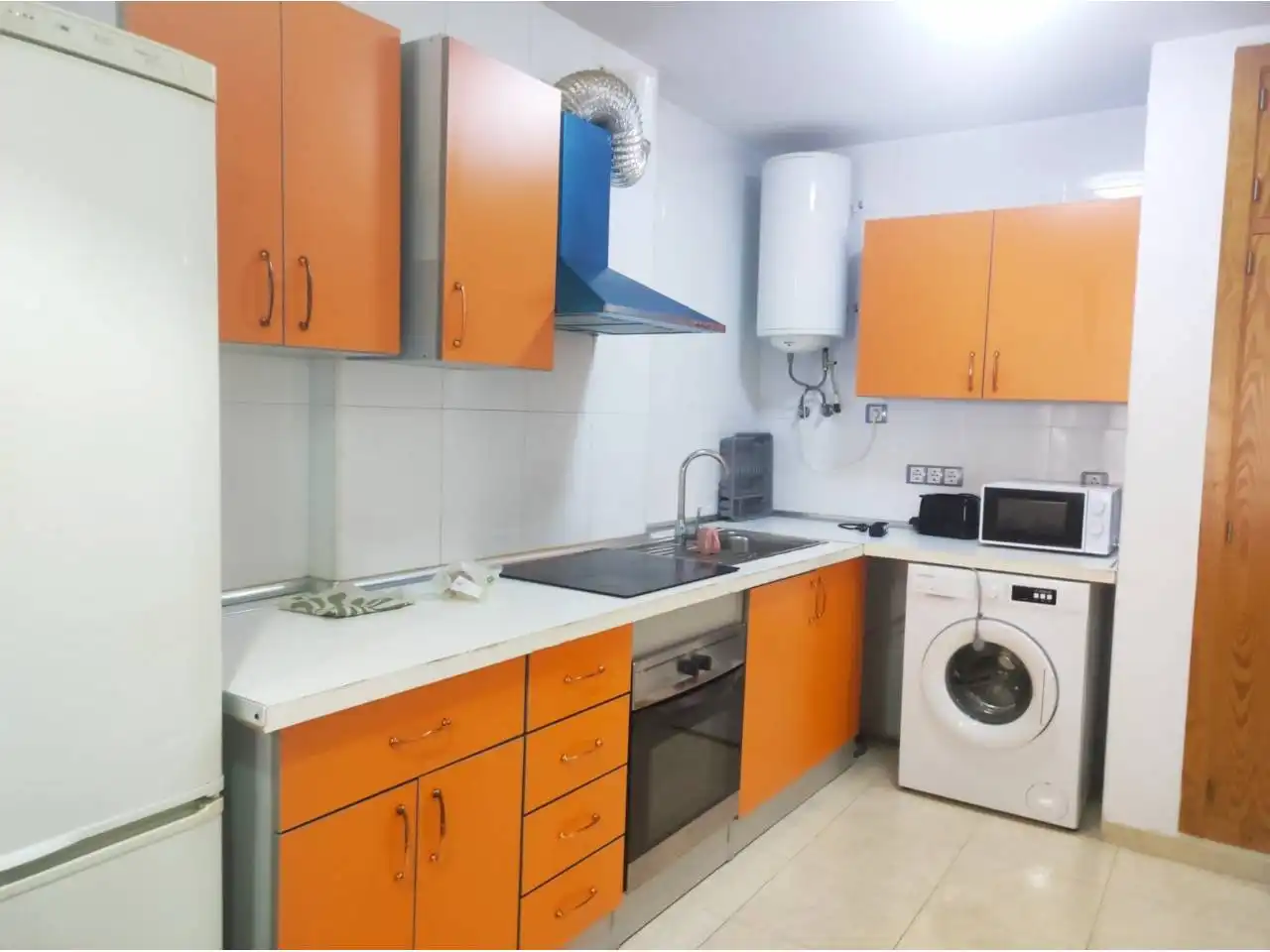 Appartamento con piscina in affitto a Calle Higueras, imagen 5