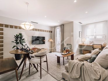 Appartement compact avec balcon à louer à Carrer de Quevedo