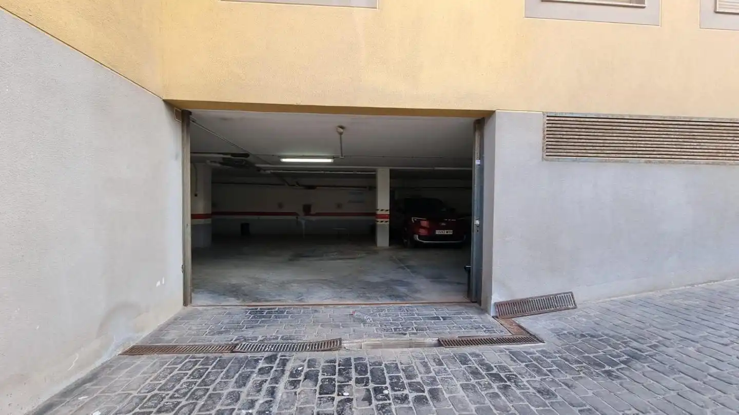 Parking of Garage for rent in Roquetas de Mar