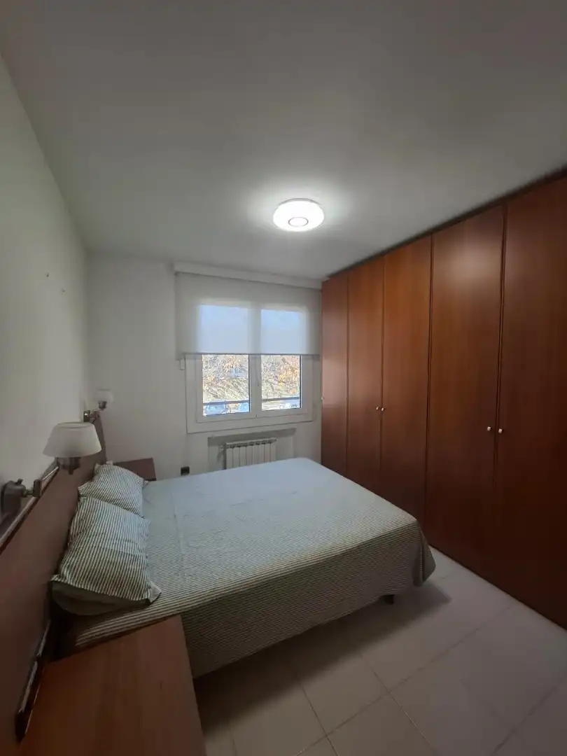Habitación de Casa adosada en venta en Sabadell con Aire acondicionado, Calefacción y Terraza
