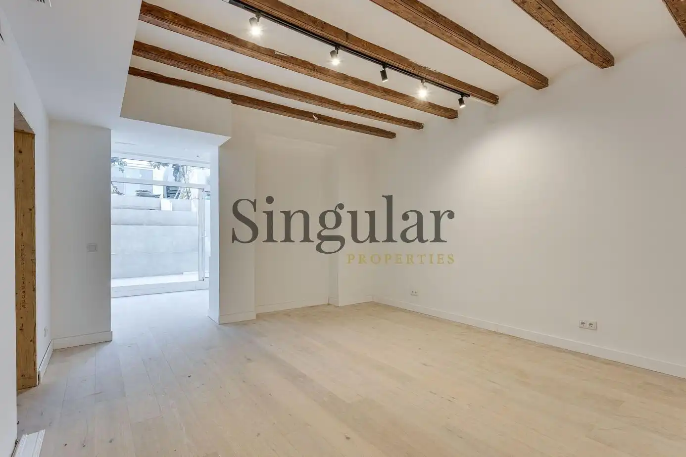Vista exterior de Dúplex en venta en Barcelona con Aire acondicionado, Calefacción y Jardín privado
