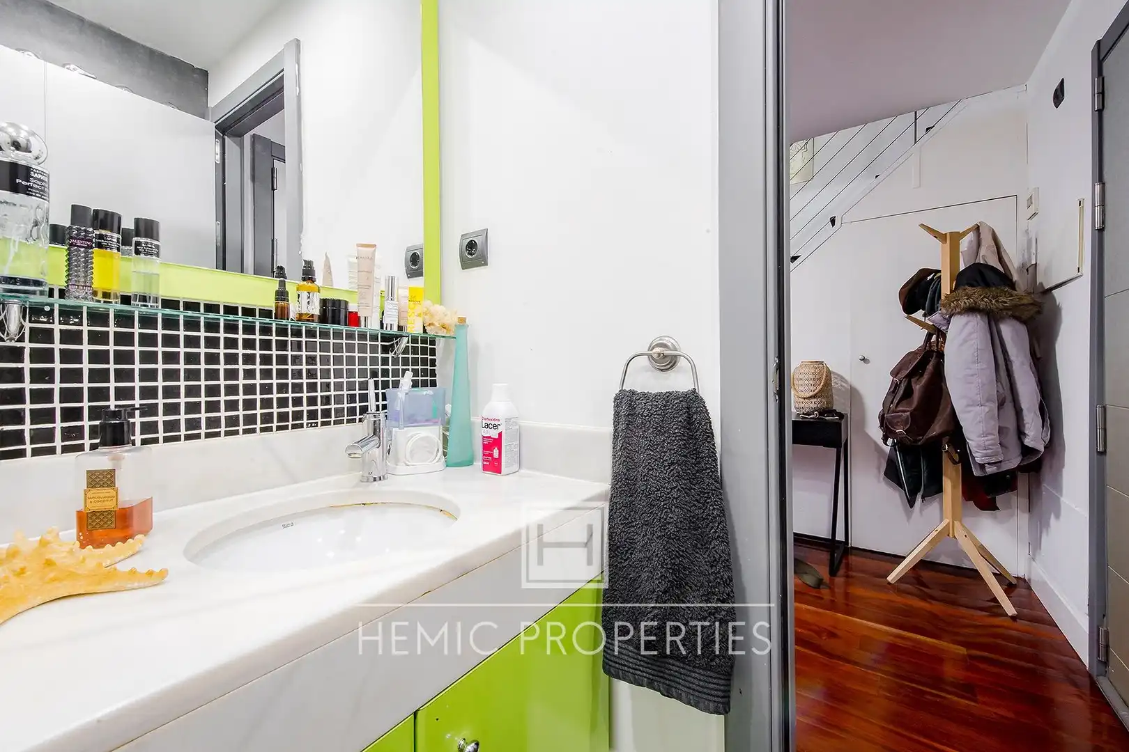 Badezimmer von Loft zum Verkauf in Madrid mit Heizung, Parkett und Gemeinschaftspool