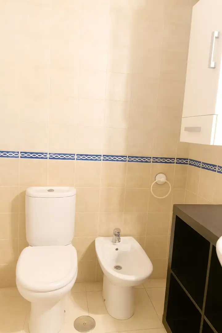 Bany de Pis en venda en Huelva amb Aire condicionat