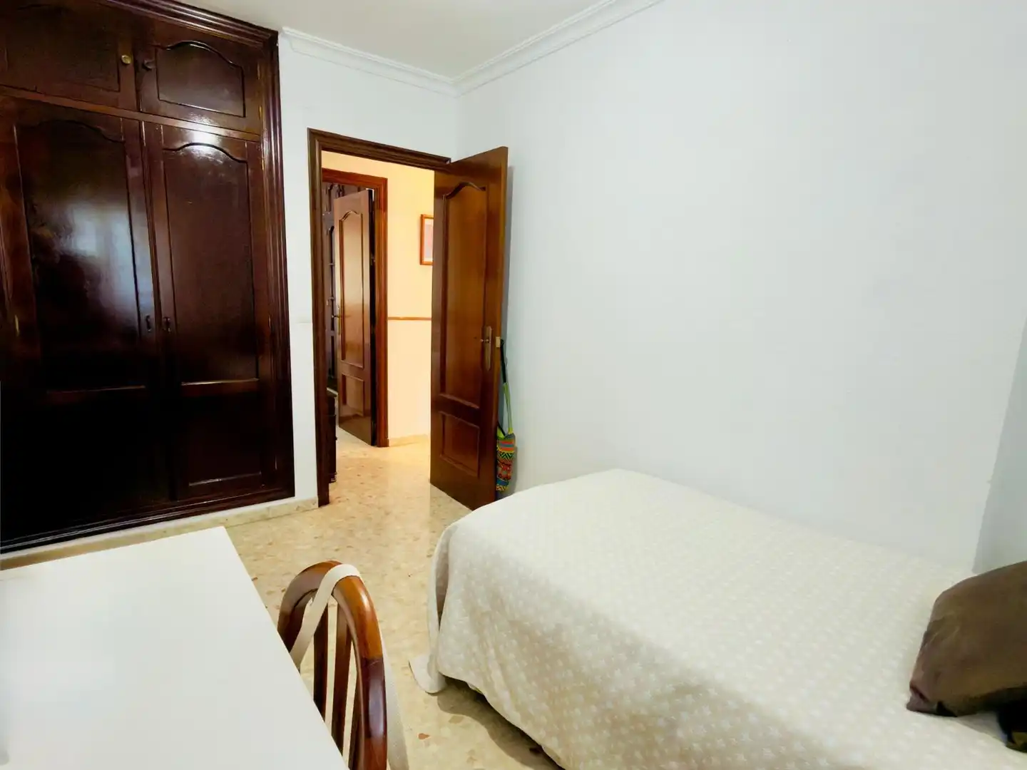 Bedroom of Flat for sale in Sevilla