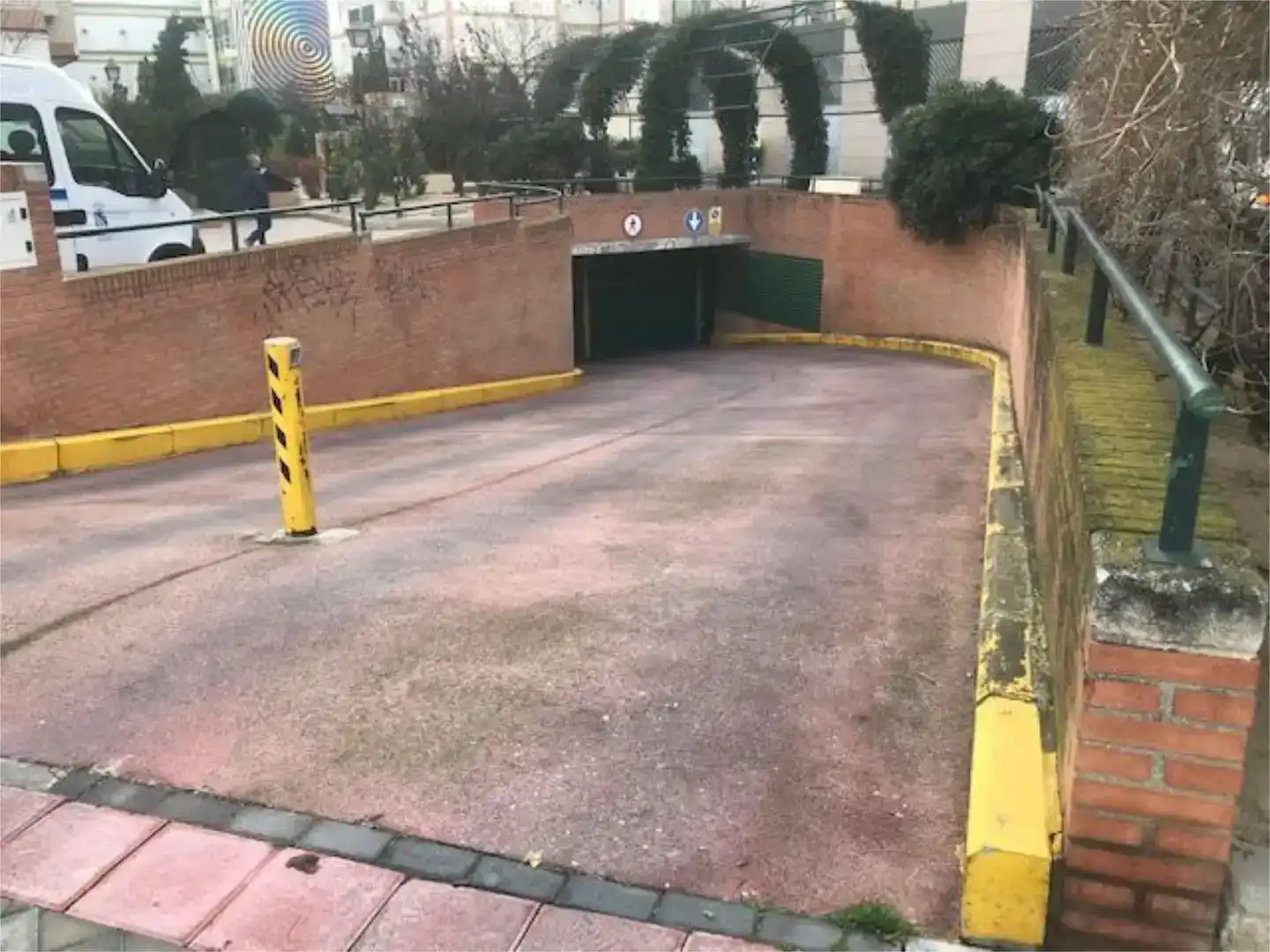 Parking of Garage for rent in Fuenlabrada