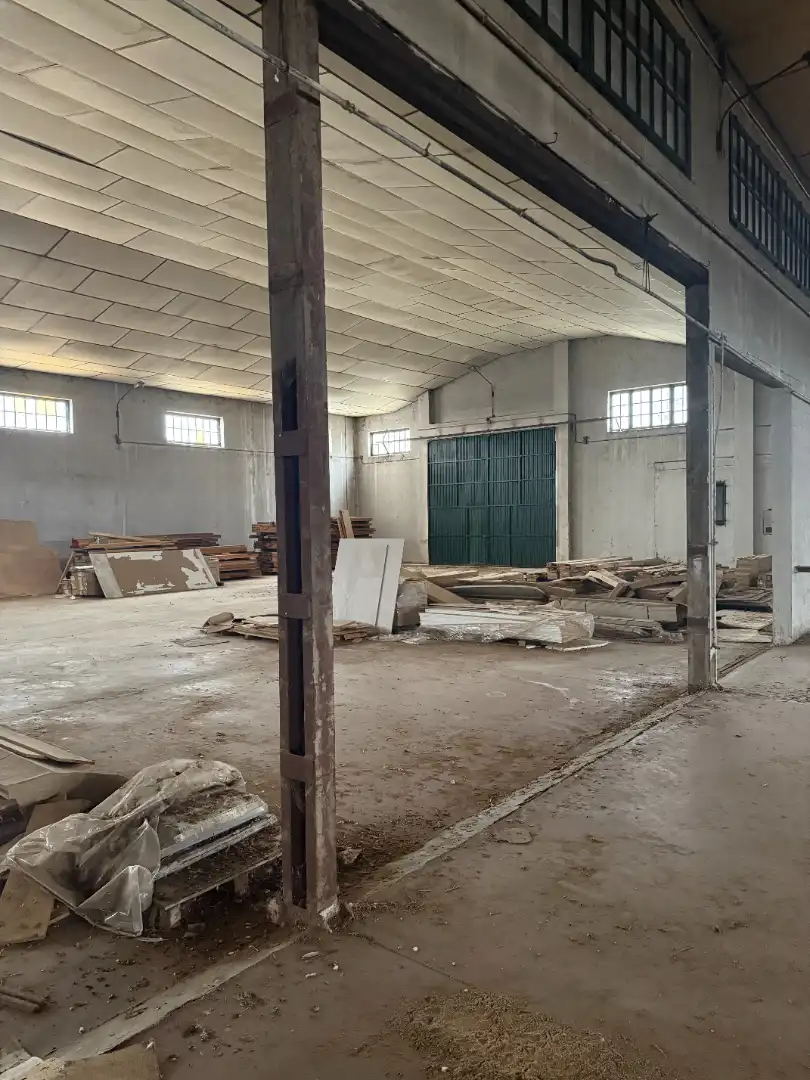 Nave industrial en venta en Casas de Haro con Alarma