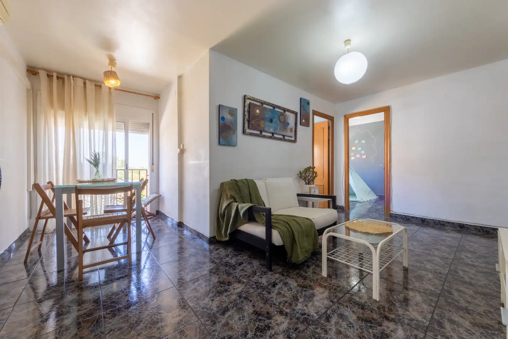 Living room of Flat for sale in Tarragona  with Air Conditioner, Oven and Washing machine