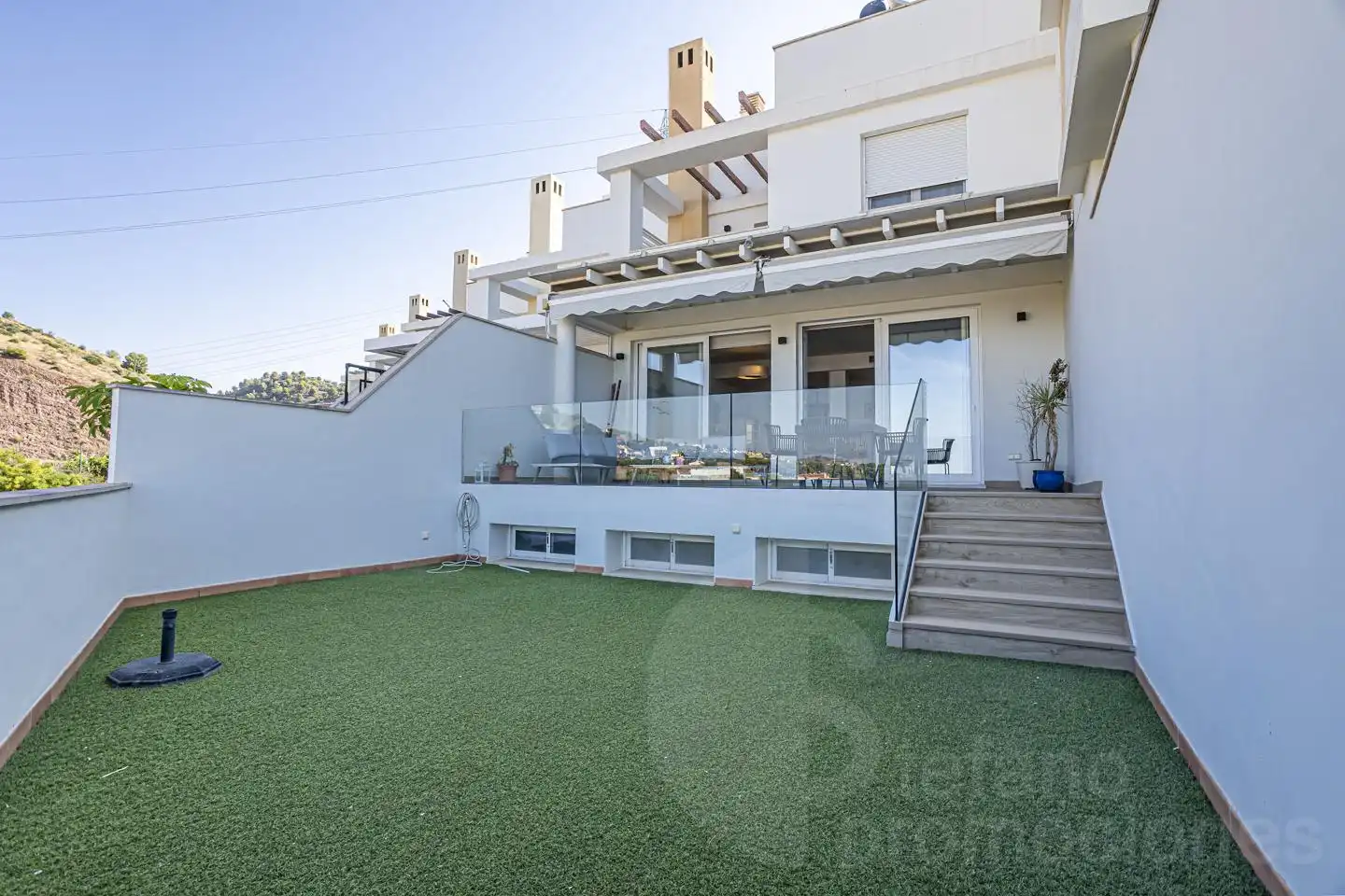 Terrassa de Casa adosada en venda en Málaga amb Aire condicionat, Jardí privat i Parquet