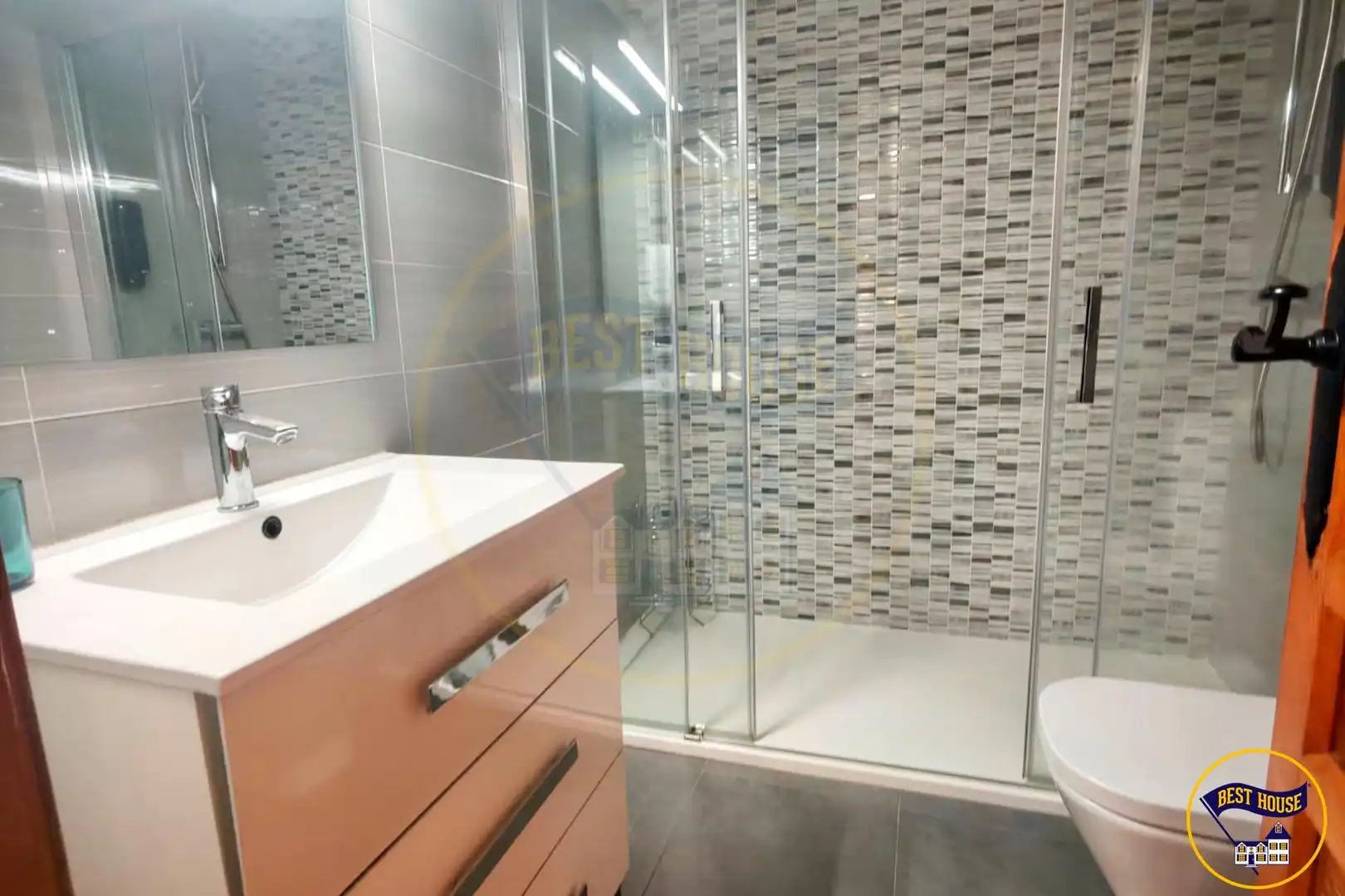 Badezimmer von Wohnung zum Verkauf in Casco Histórico