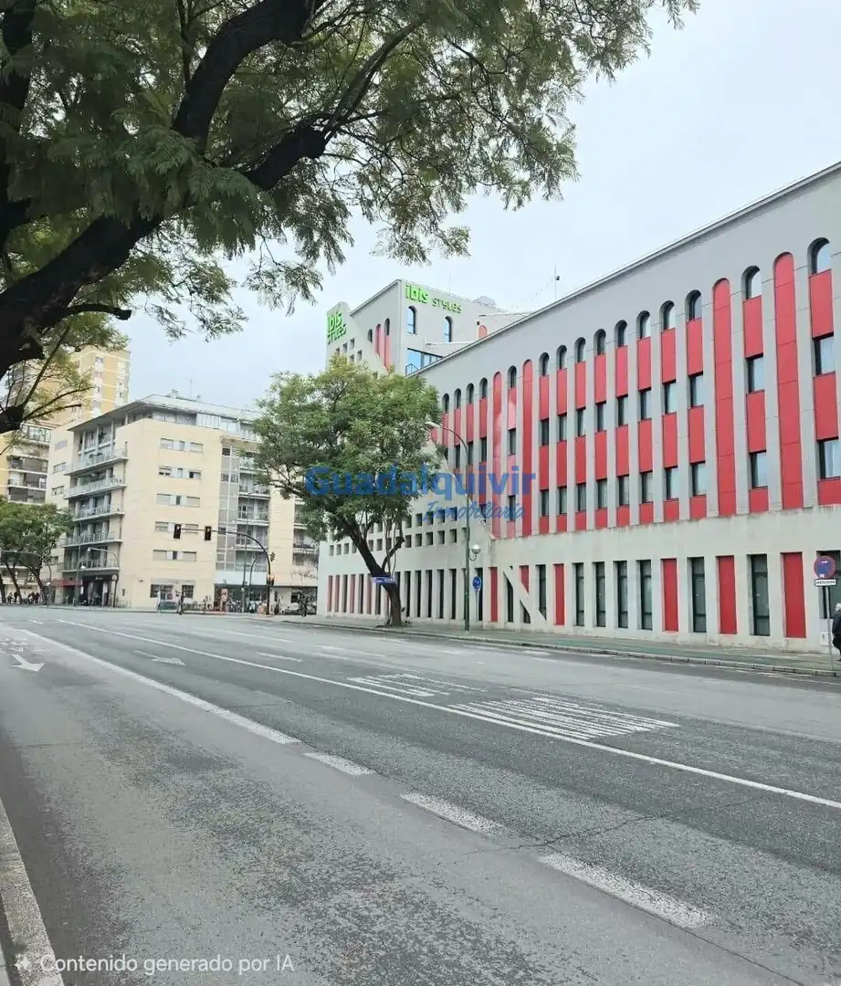 Local comercial en venda a Nervión, imagen 4