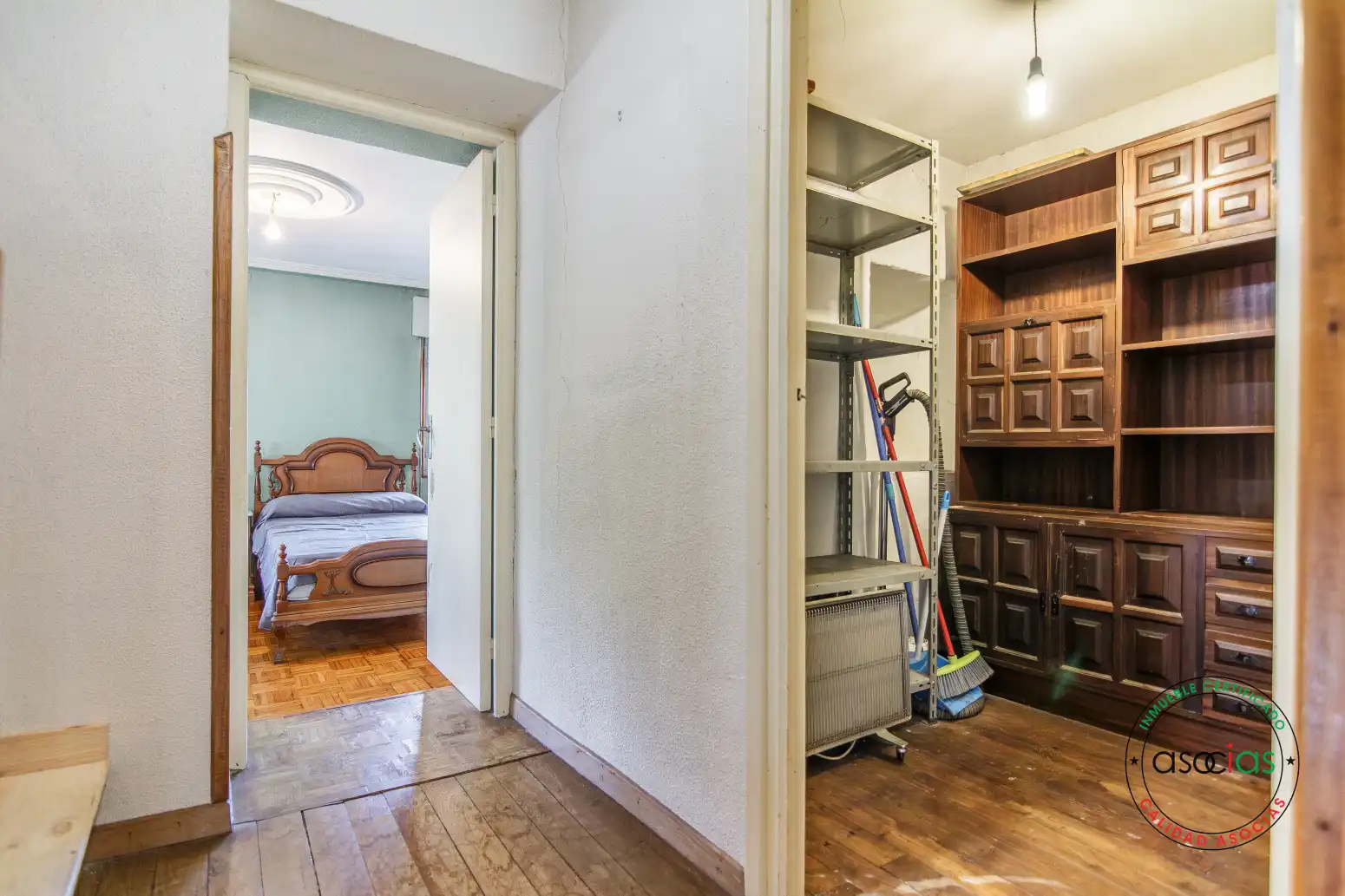 Habitación de Casa o chalet en venta en Las Regueras   con Calefacción y Jardín privado