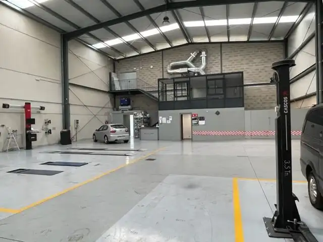 Nau industrial en venda en Ponferrada