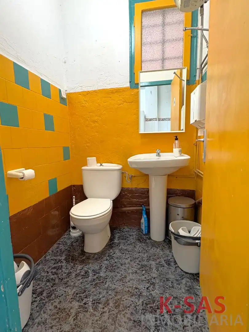 Badezimmer von Geschaftsraum zur Miete in L'Hospitalet de Llobregat mit Klimaanlage