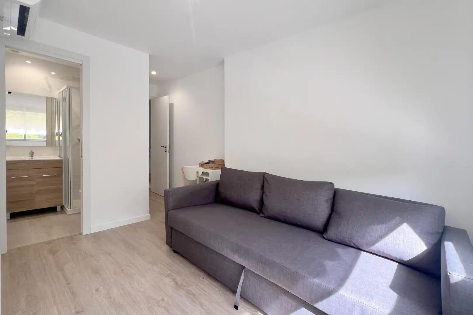 Room in Calle MANUEL DE FALLA, Norte - Universidad