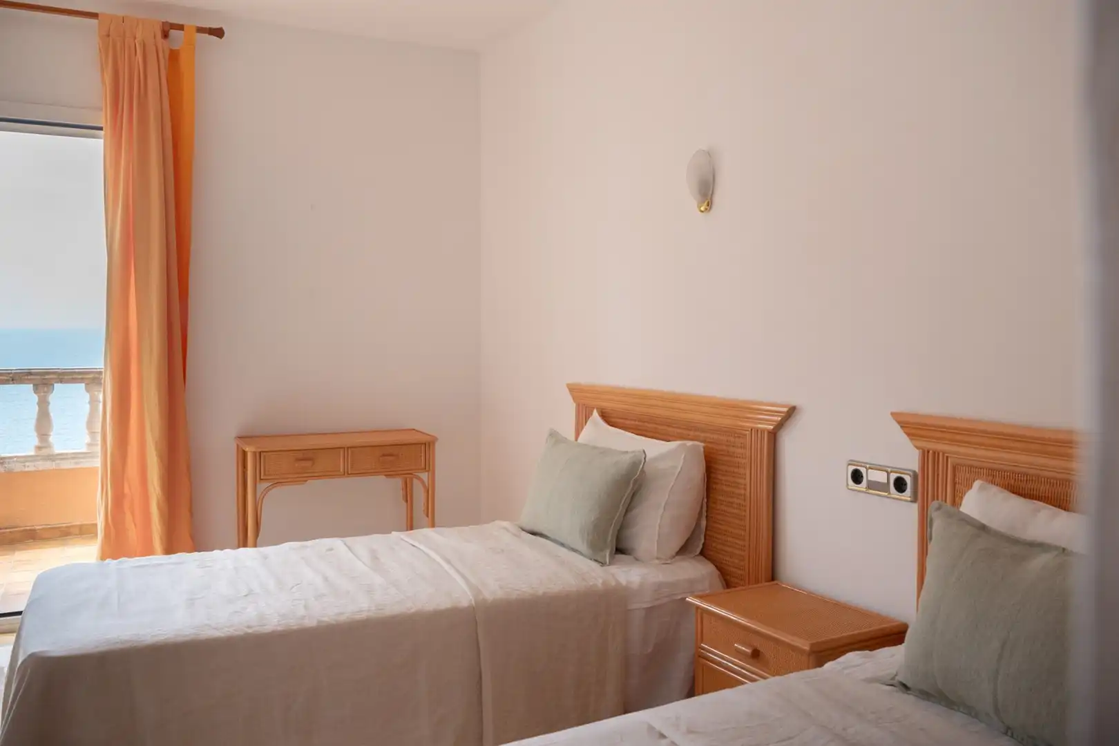 Bedroom of Houses for sale in Lloret de Mar  with Air Conditioner, Terrace and Swimming Pool