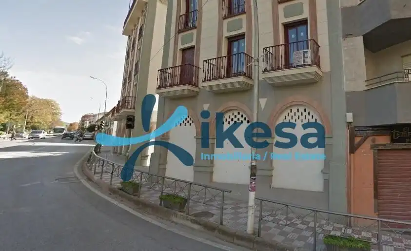 Local comercial en venda a Torredonjimeno, imagen 5