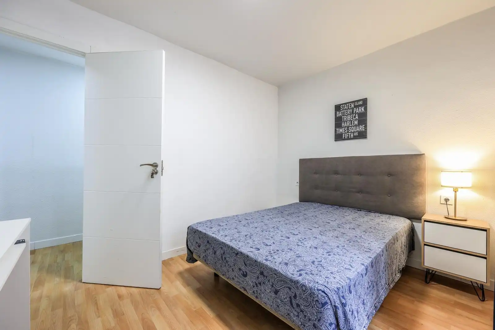 Habitación de Piso en venta en Madrid con Calefacción y Amueblado