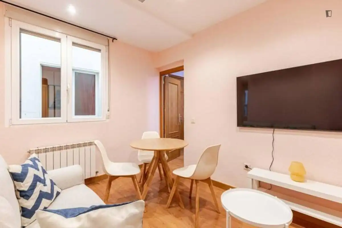 Sala d'estar de Casa o xalet de lloguer en Madrid amb Moblat, Forn i Rentadora