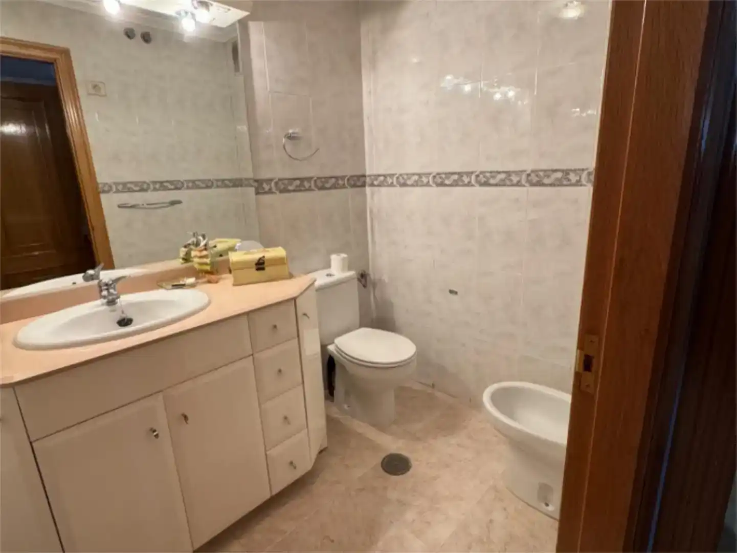 Baño de Piso en venta en Quiroga con Parquet, Trastero y Amueblado