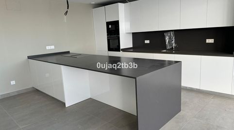 Foto 2 de Apartamento en venta en Guadalobón, Estepona