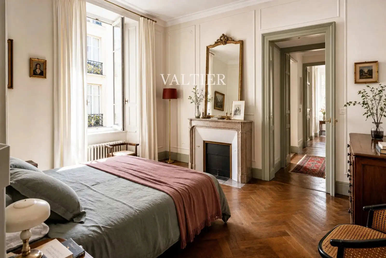 Flat for rent in Felipe IV, Jerónimos