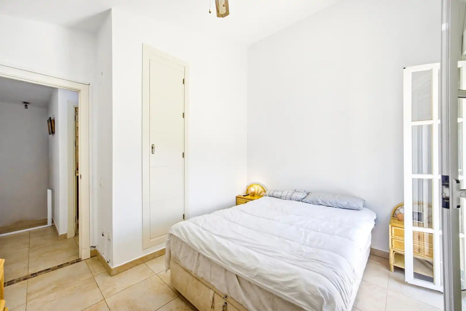 Habitación de Casa o chalet en venta en Chiclana de la Frontera con Aire acondicionado, Calefacción y Jardín privado