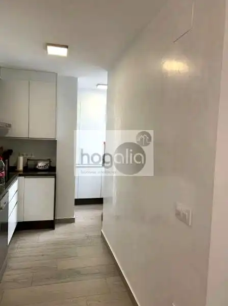 Flat with lift to rent in Triana, imagen 3