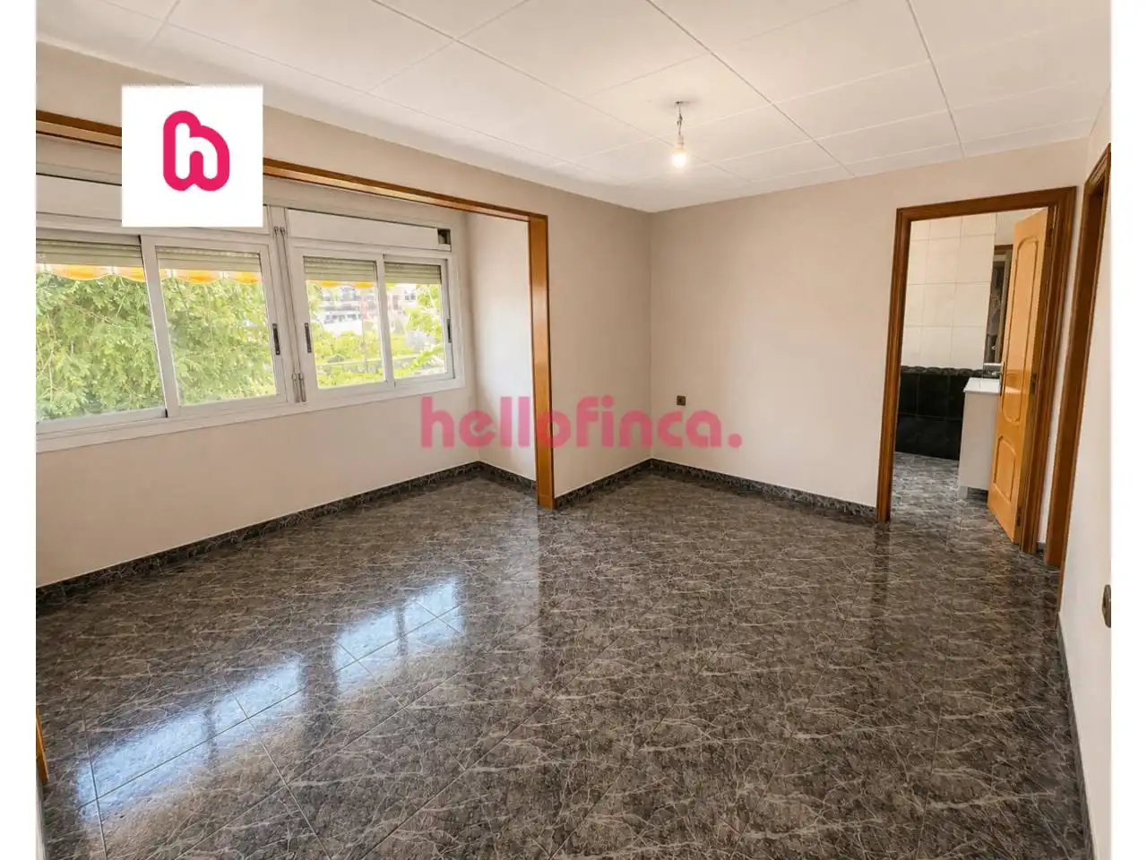 Habitación de Piso en venta en Terrassa con Trastero y Alarma