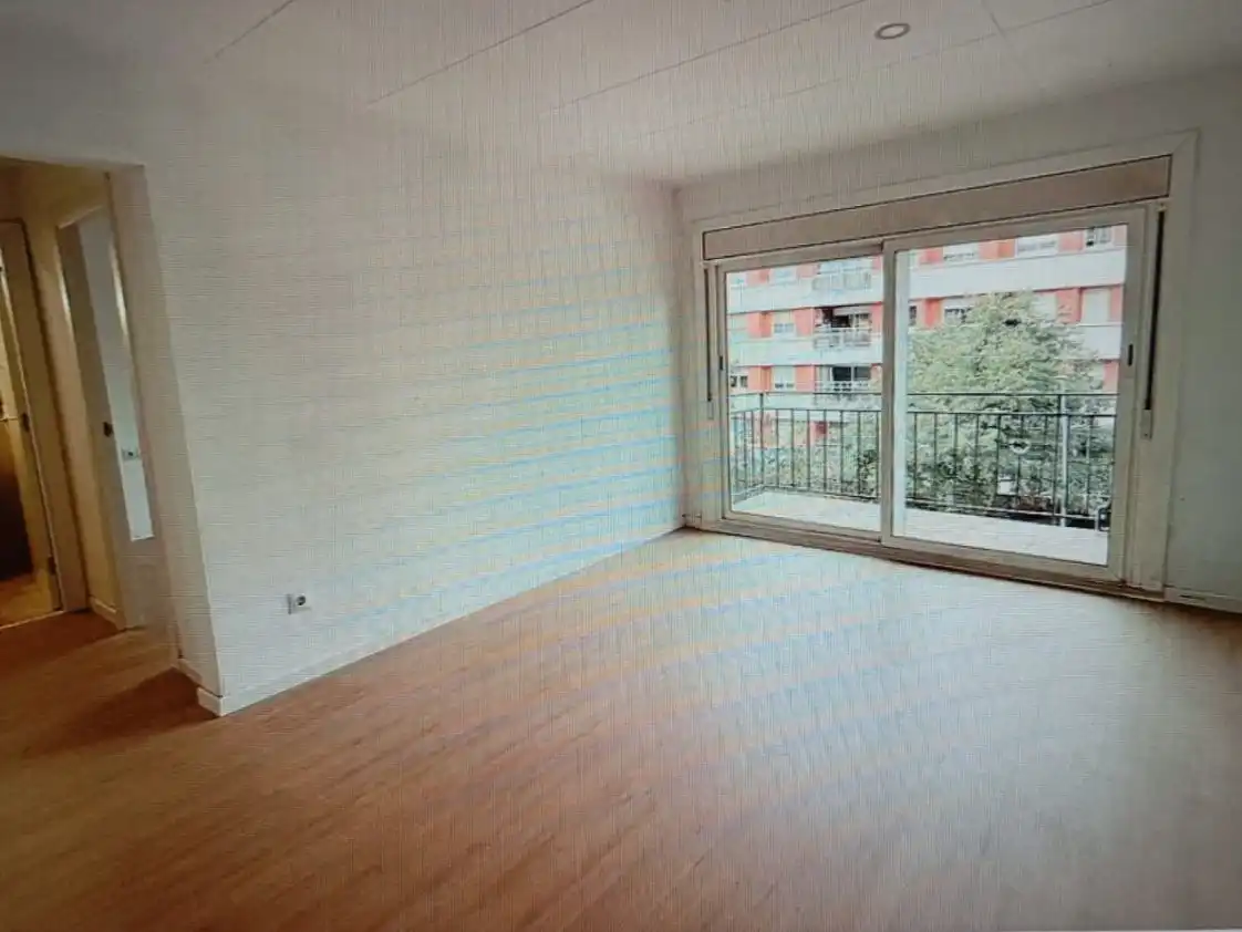 Flat with lift for sale in avinguda sant esteve 77, imagen 7