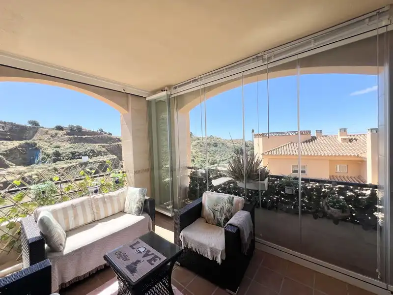 Apartamento con terraza en venta en Calahonda, imagen 16