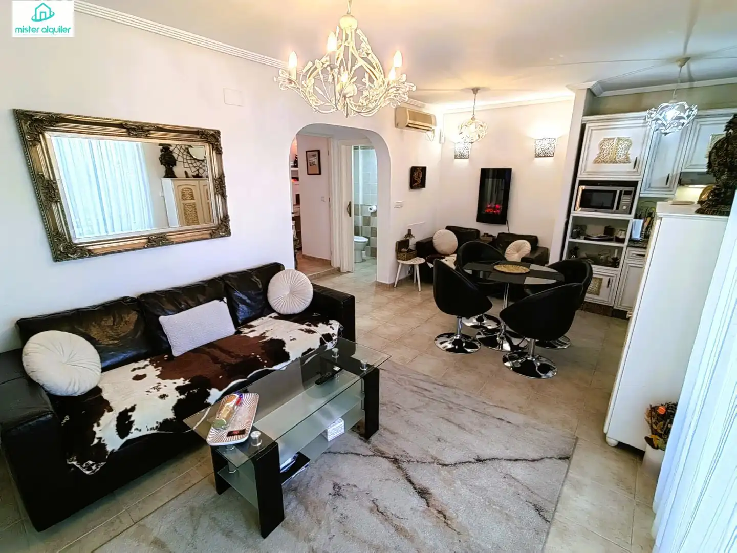 Sala d'estar de Casa o xalet de lloguer en El Campello amb Aire condicionat, Calefacció i Jardí privat