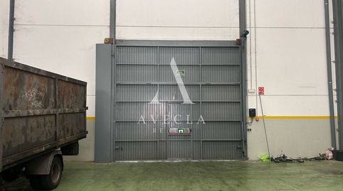 Foto 4 von Fabrikhallen zur Miete in Calle Can Cuyàs, 22, Can Cuiàs, Montcada i Reixac