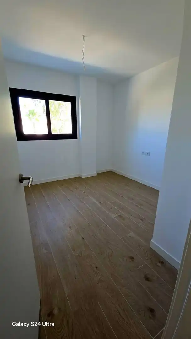 Dormitori de Apartament en venda en Estepona amb Aire condicionat i Terrassa