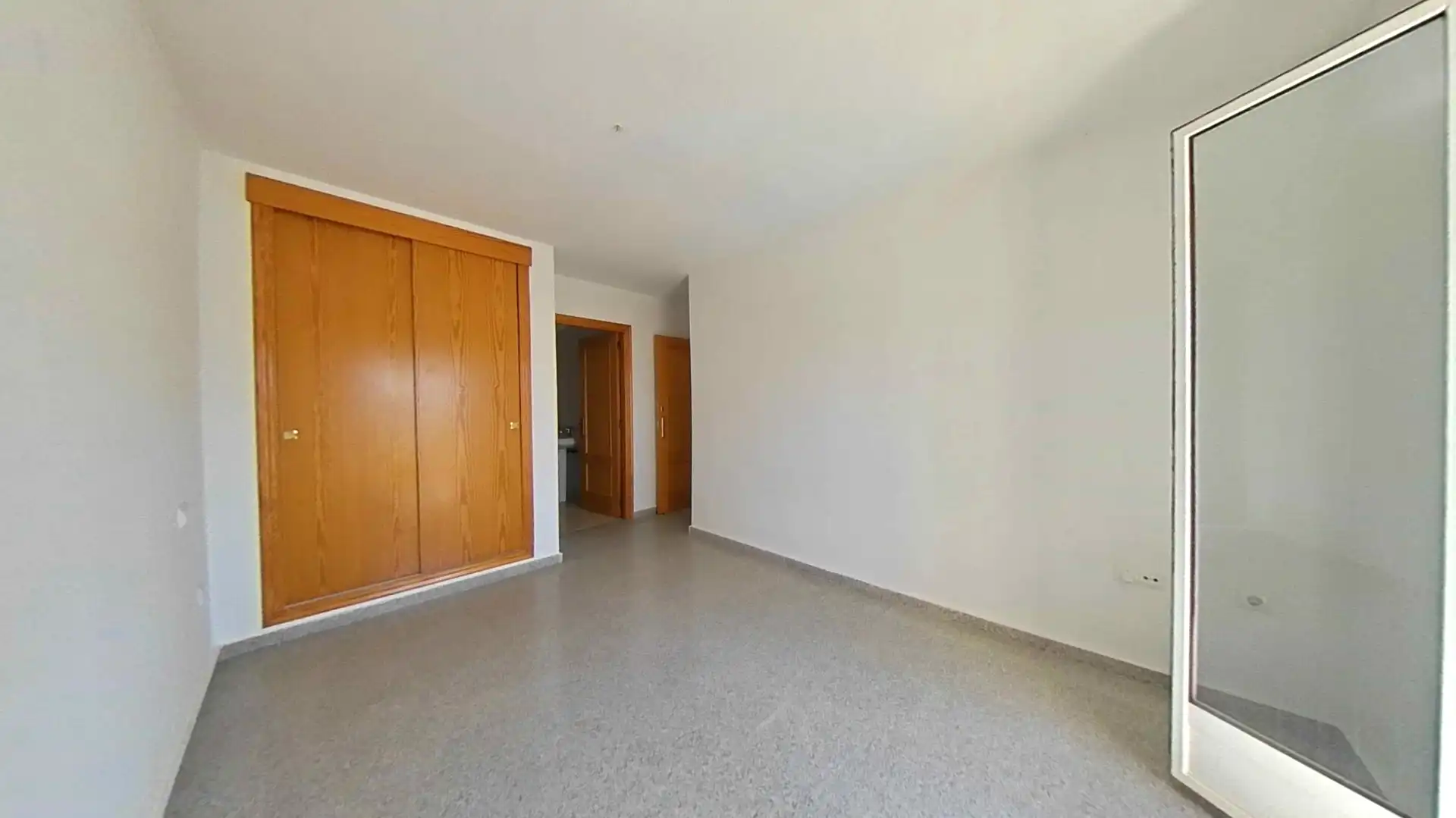 Habitación de Piso en venta en Benidorm con Terraza y Balcón