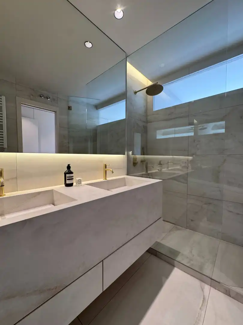 Baño de Piso en venta en Madrid con Aire acondicionado, Calefacción y Jardín privado