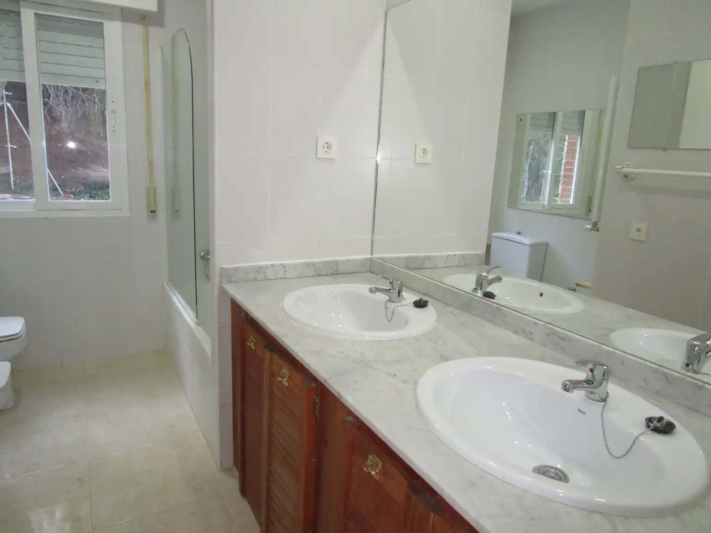 Baño de Casa o chalet en venta en Villanueva del Pardillo con Calefacción, Jardín privado y Terraza