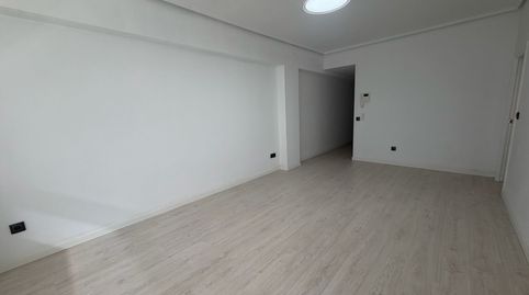 Foto 2 de Piso de alquiler en Calle Huelgas, Vadillos, Valladolid Capital