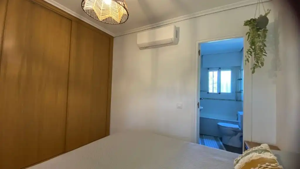 Dormitori de Casa o xalet en venda en Cadalso de los Vidrios amb Aire condicionat, Calefacció i Jardí privat